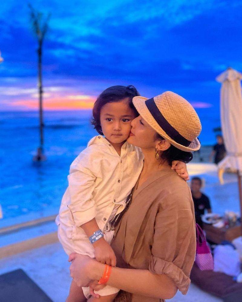 Instagram.com/ririndwiariyanti