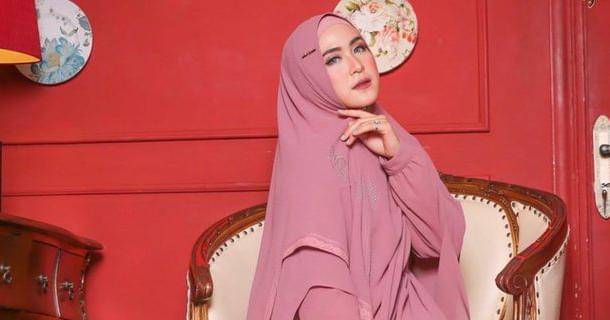 Instagram.com/apriljasmine85