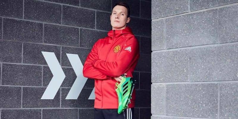 Instagram/philjones_4