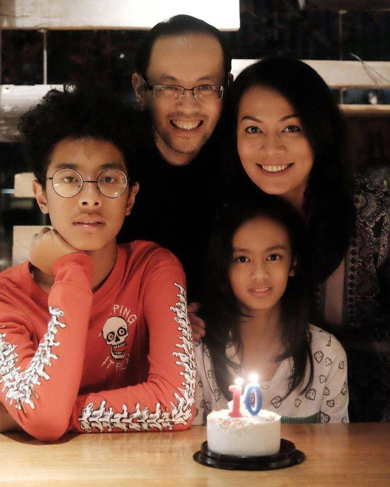 Instagram.com/deelestari