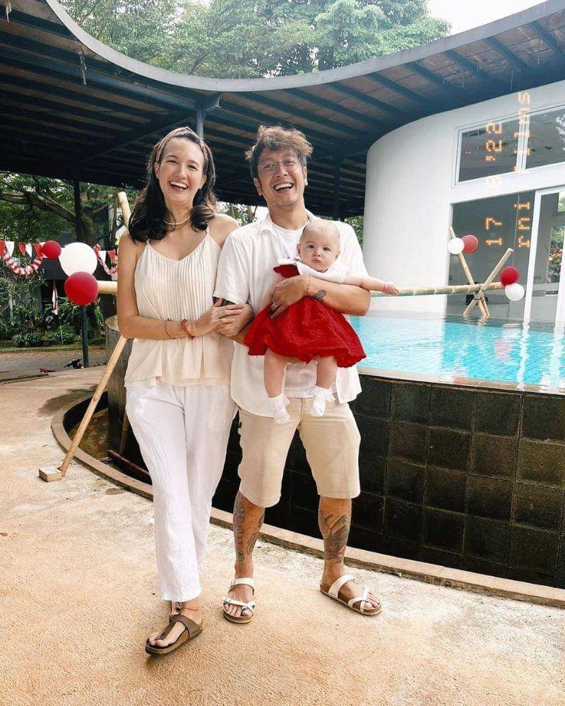 Instagram.com/nadinelist