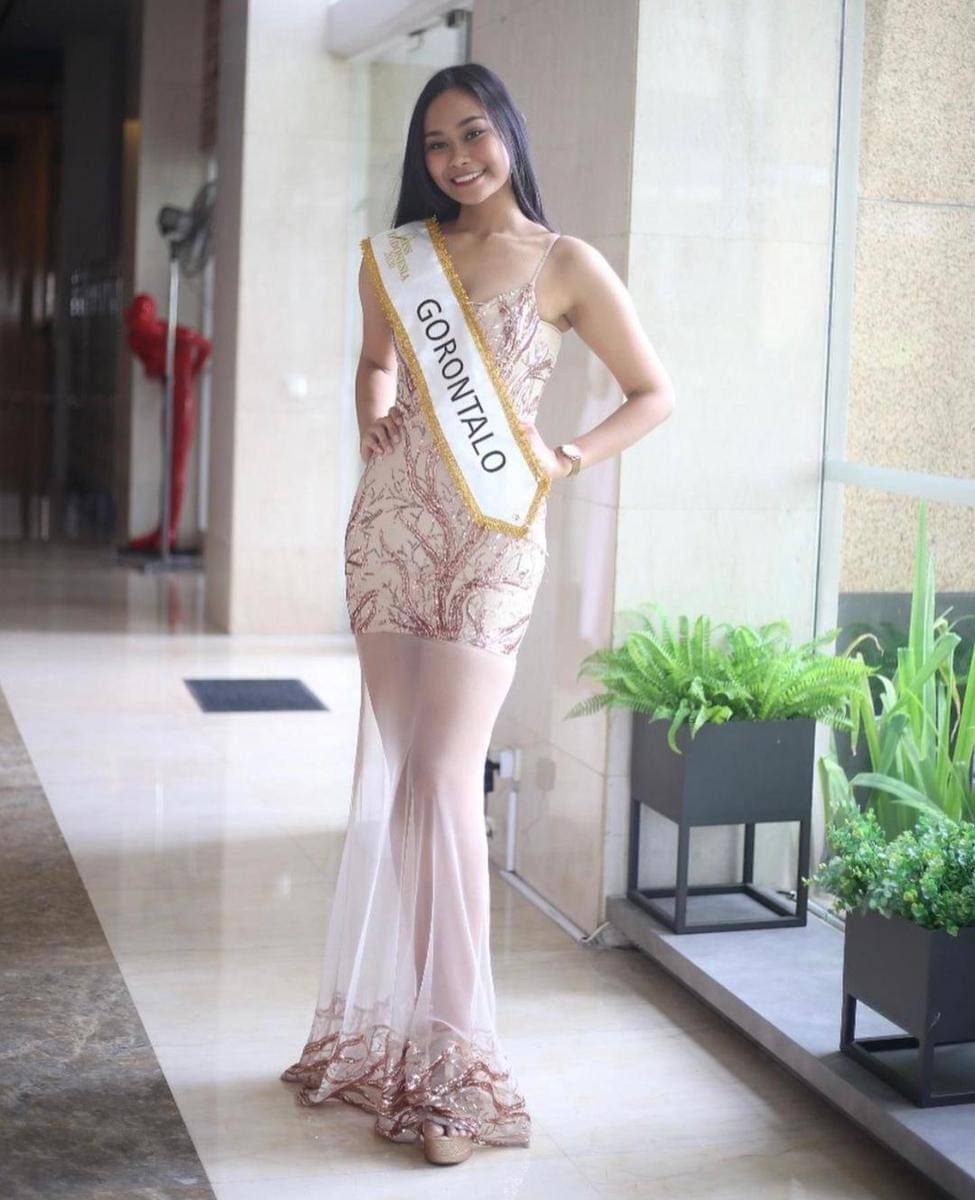 Instagram.com/sarahtumiwa