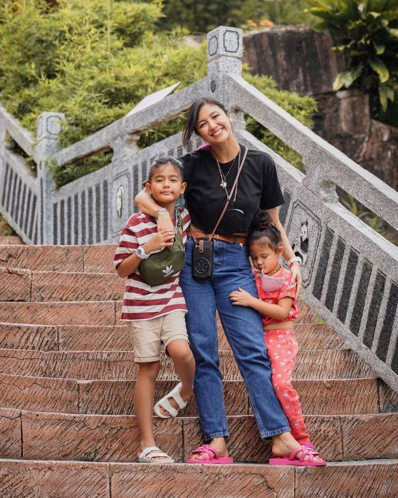 Instagram.com/mrssharena