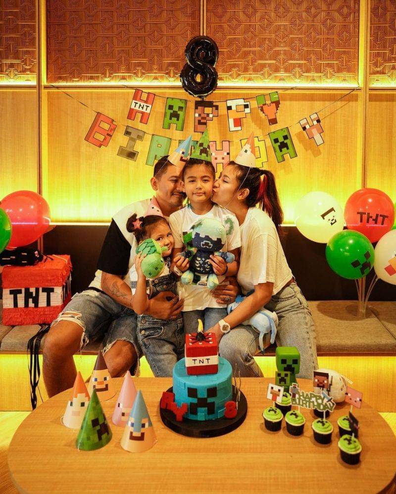 Instagram.com/mrssharena