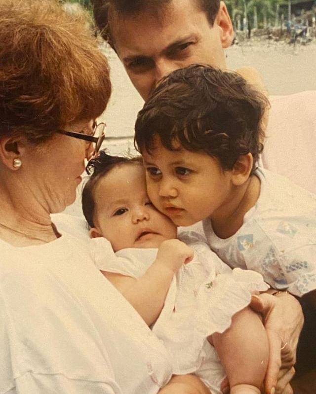 Instagram.com/pevpearce