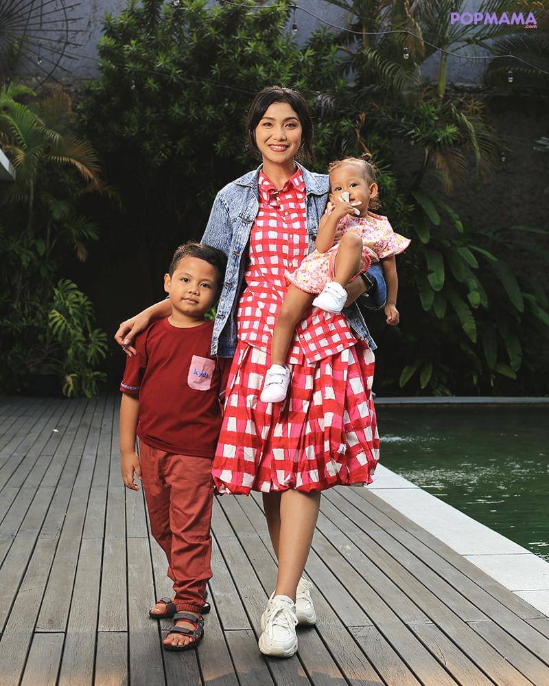 Sesi photoshoot dilakukan dengan mematuhi protokol kesehatan - Popmama.com/Michael Andrew