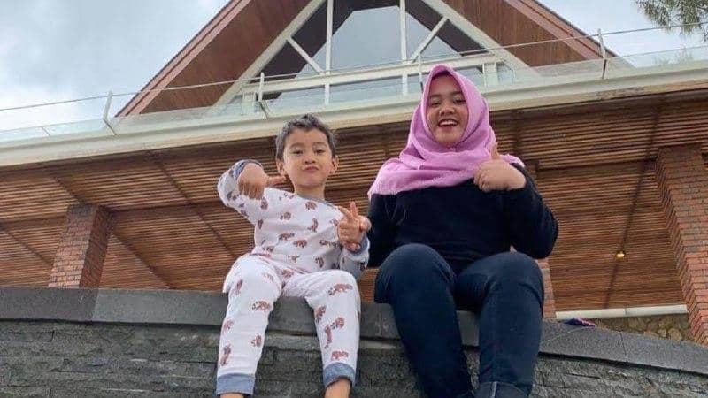 Instagram.com/shela_lala96