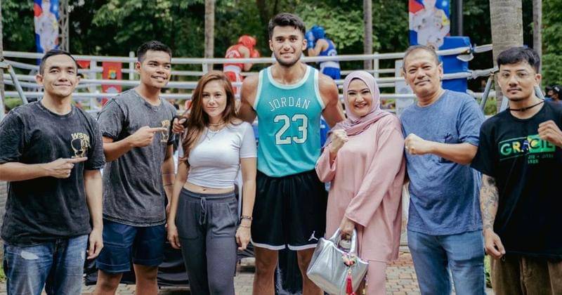 Instagram.com/vickynatra