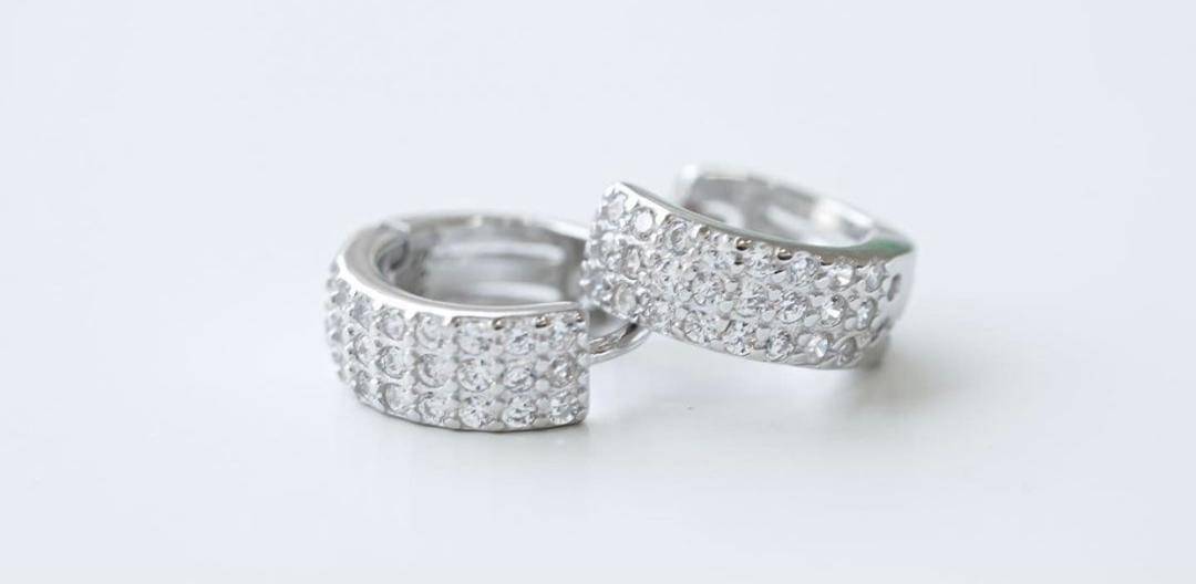 Instagram.com/official.dearme