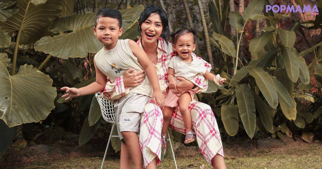 Sesi photoshoot dilakukan dengan mematuhi protokol kesehatan - Popmama.com/Michael Andrew