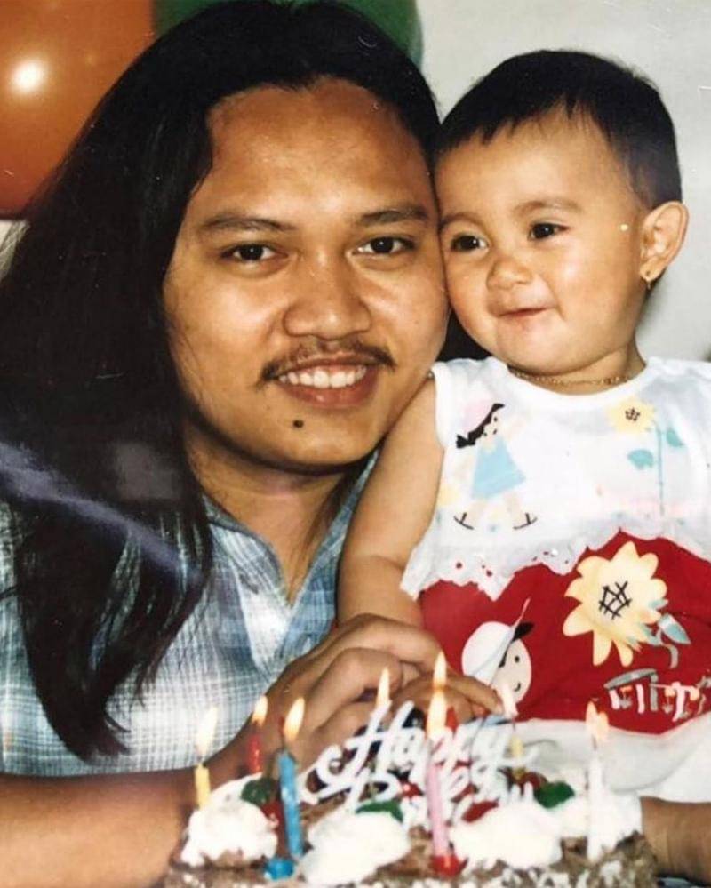 Instagram.com/rachelvennya