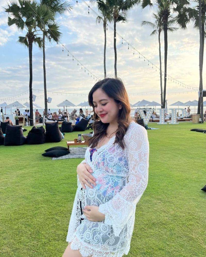 Instagram/Tasyakamila