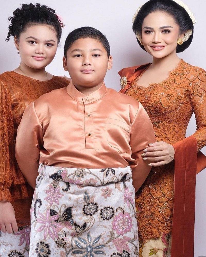 instagram.com/krisdayantilemos