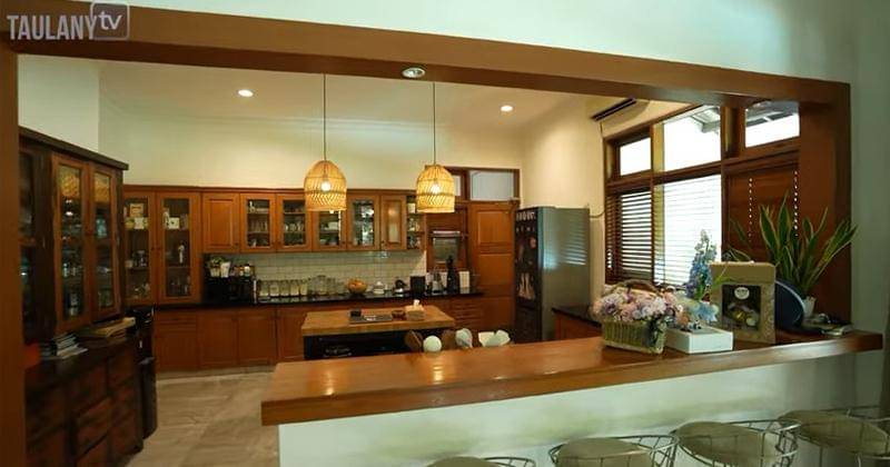 Youtube.com/TAULANY TV