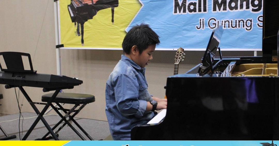 Facebook.com/Amadeus Symphony Music School