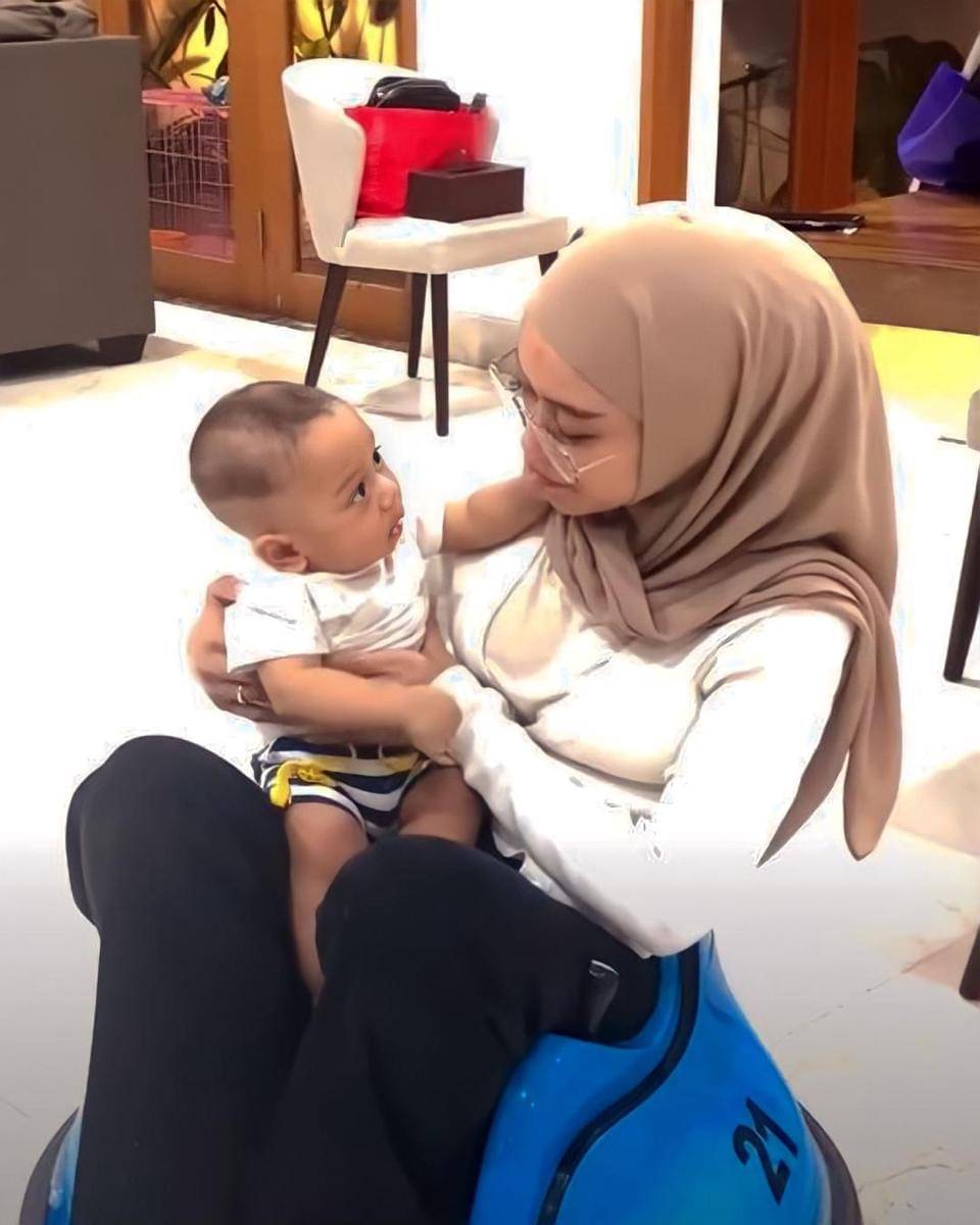 YouTube.com/Leslar Entertainment