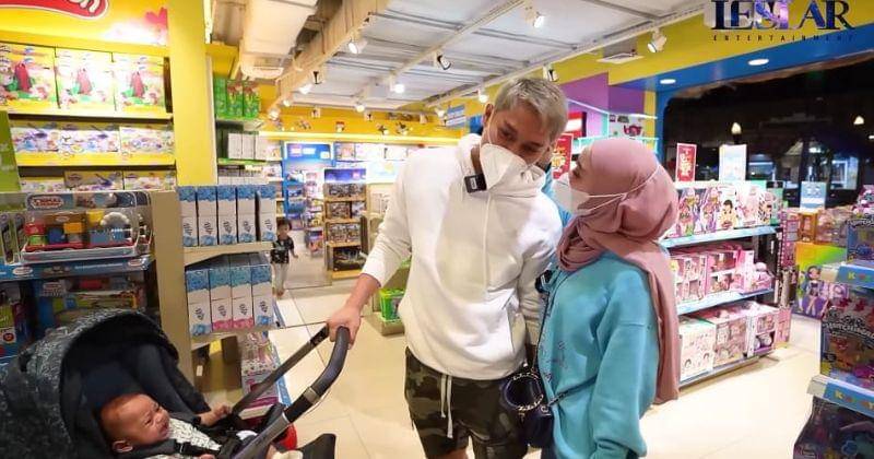 Youtube.com/Leslar Entertainment