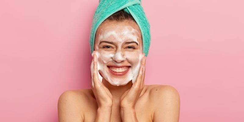 Freepik/wayhomestudio