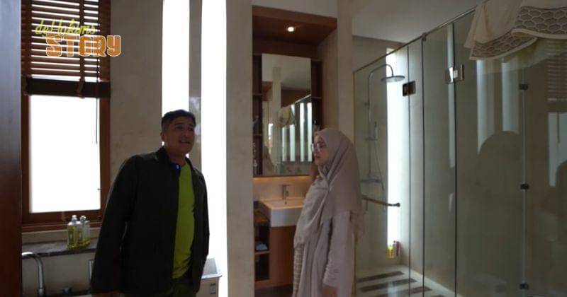 Youtube.com/deHakims Story