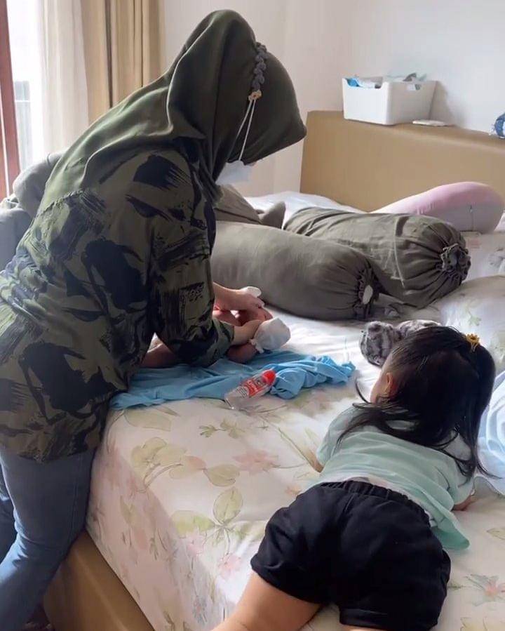 Instagram.com/zaskia_gotix