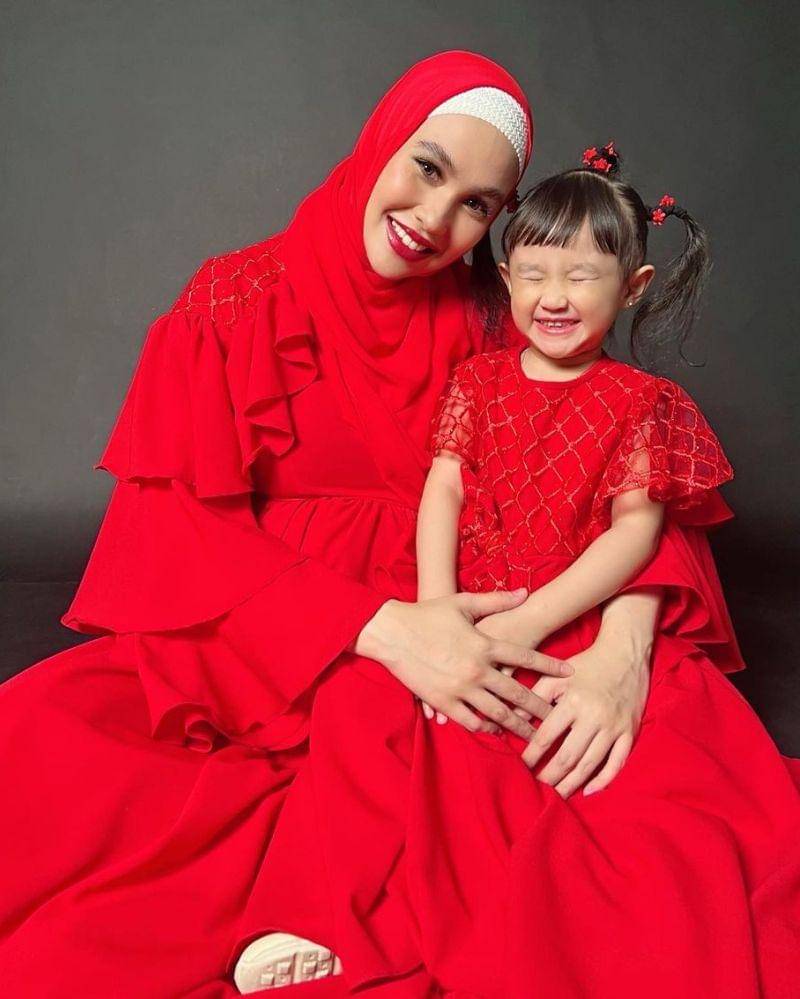 Instagram.com/kartikaputriworld