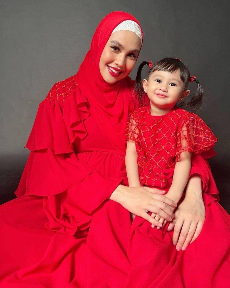 Instagram.com/kartikaputriworld