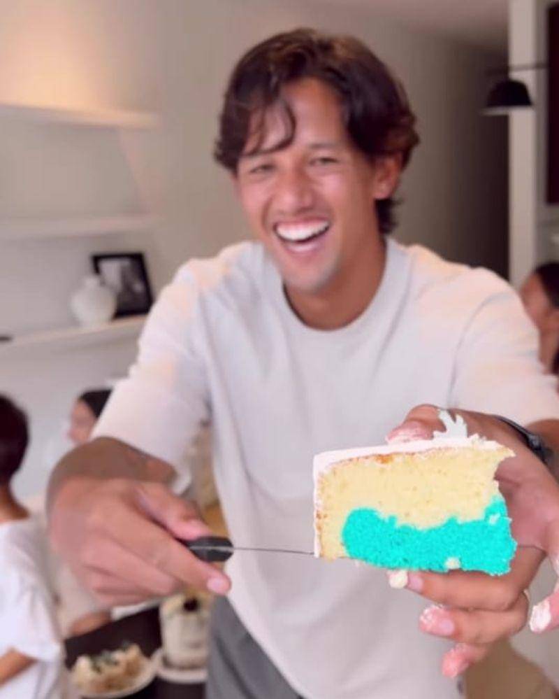 Instagram.com/@jenniferbachdim