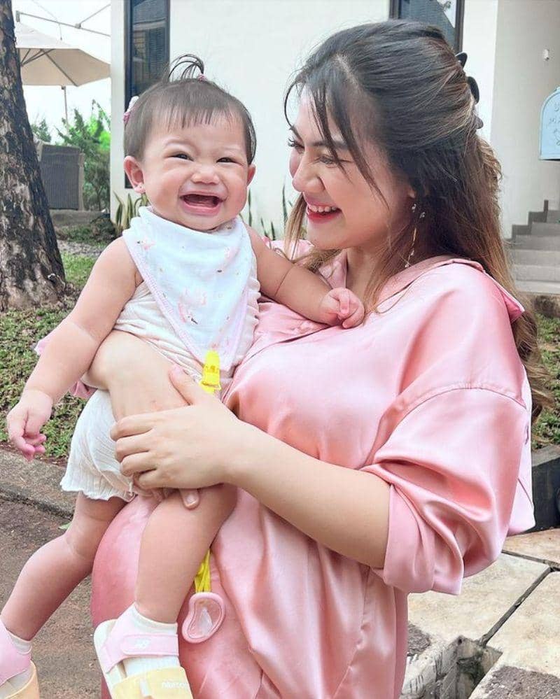 Instagram.com/@felicyangelista_