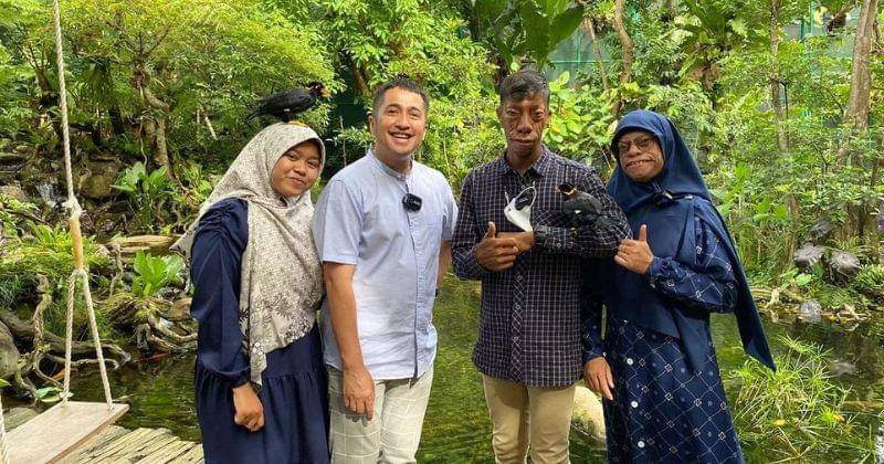 Instagram.com/keluargamanurungofficial