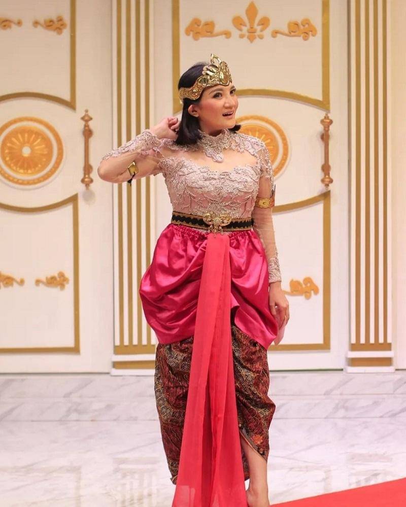 instagram.com/kikiamaliaworld