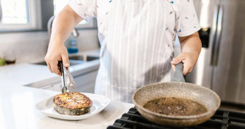 Pexels/RODNAE Productions