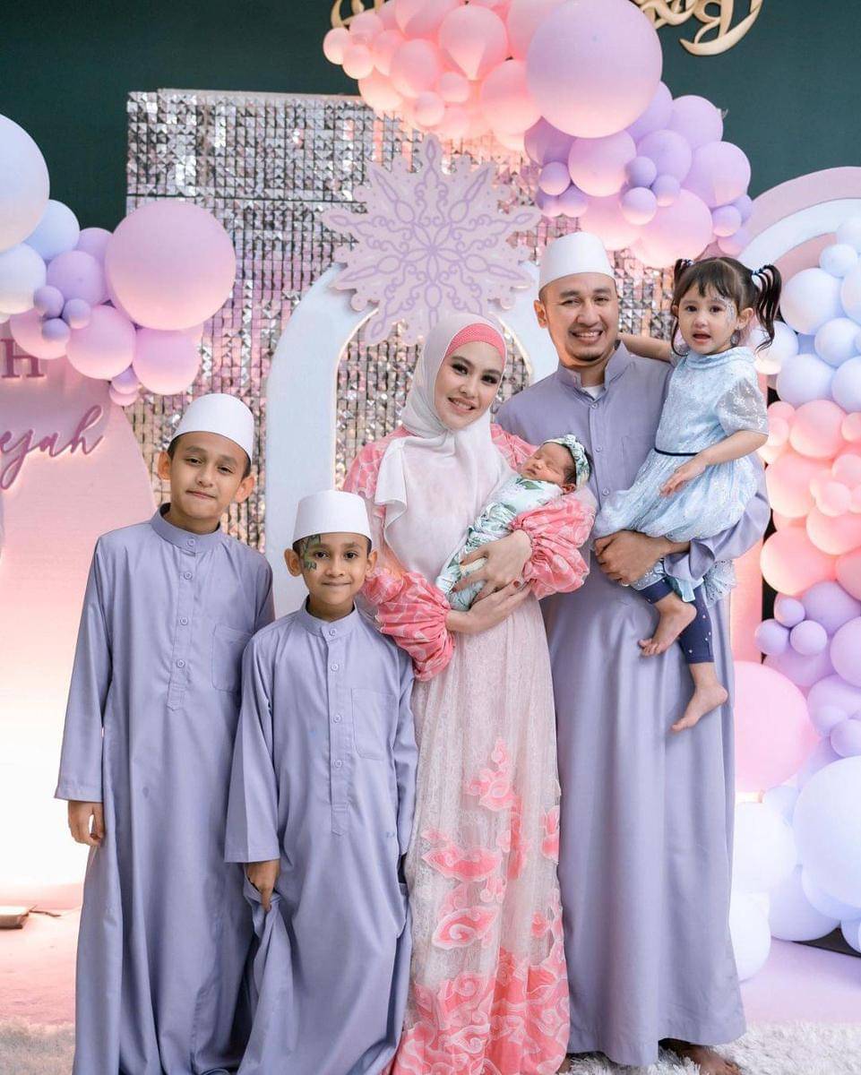 Instagram.com/kartikaputriworld