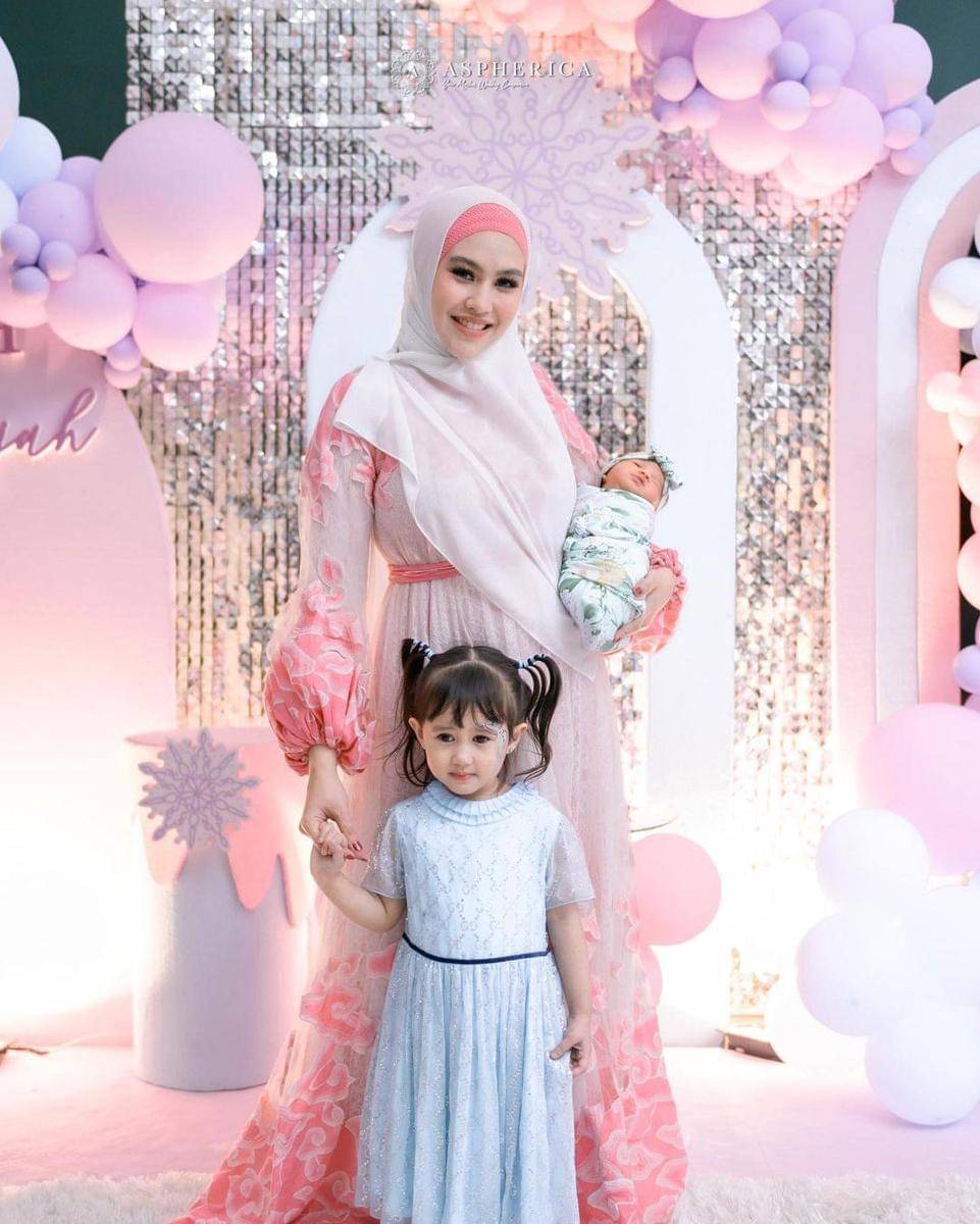 Instagram.com/kartikaputriworld