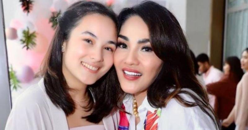 Instagram.com/Elizabethkardinal