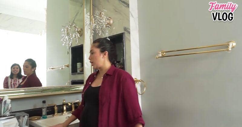 Youtube.com/Ussy Andhika Official