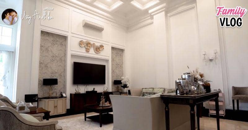 Youtube.com/Ussy Andhika Official