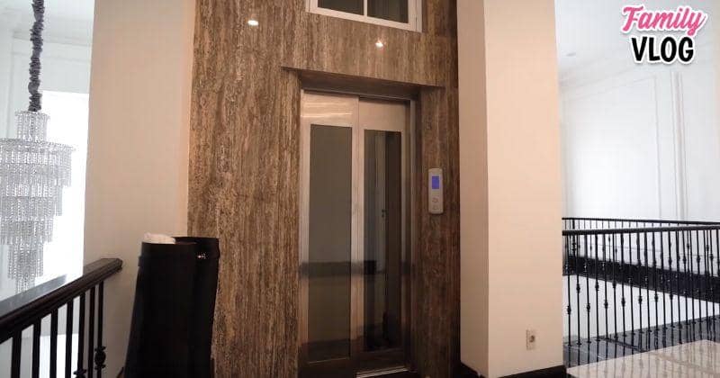 Youtube.com/Ussy Andhika Official