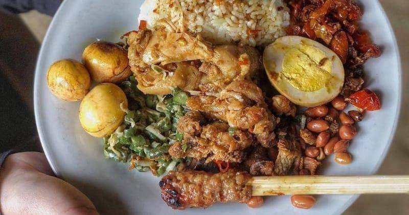 Instagram.com/nomnombali