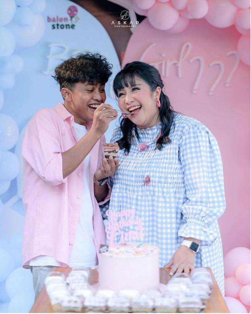 Instagram.com/@fitriarasyidi