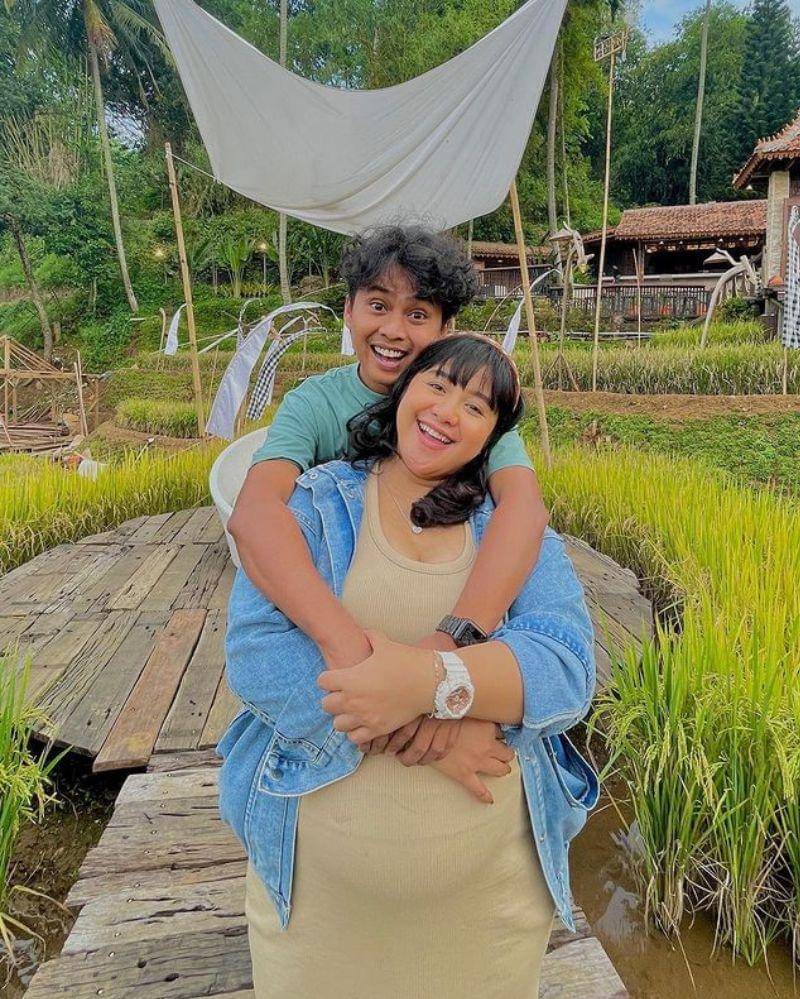 Instagram.com/@fitriarasyidi