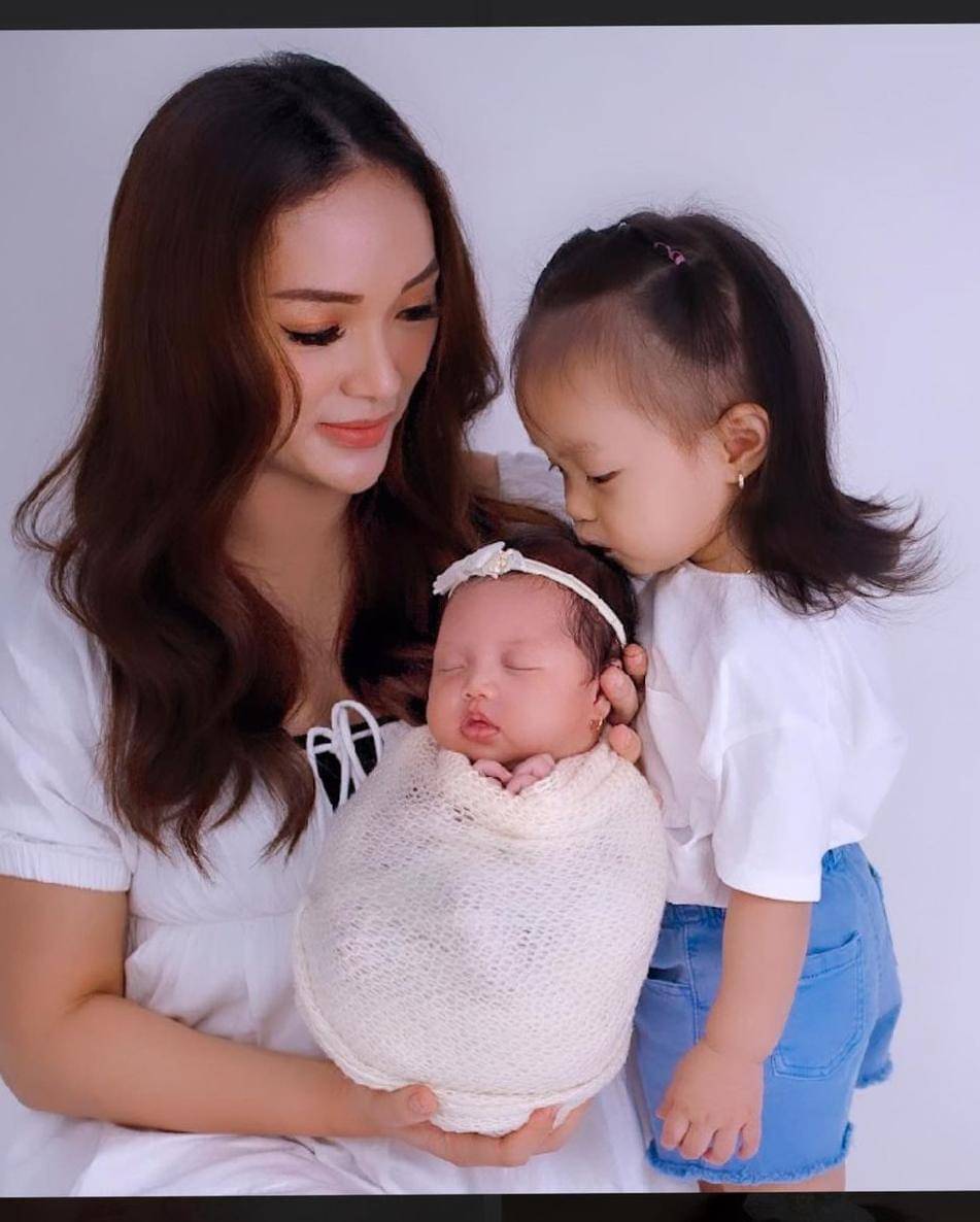 Instagram.com/zaskia_gotix