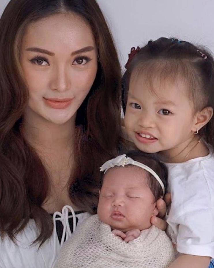 Instagram.com/zaskia_gotix