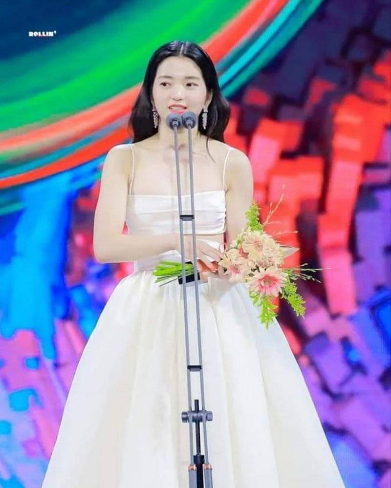 instagram.com/taeri_yeosin