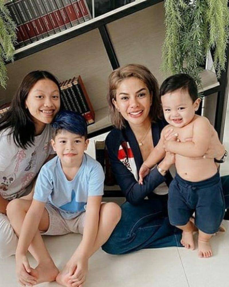 Instagram.com/nikiitamiirzaniimawardi_17