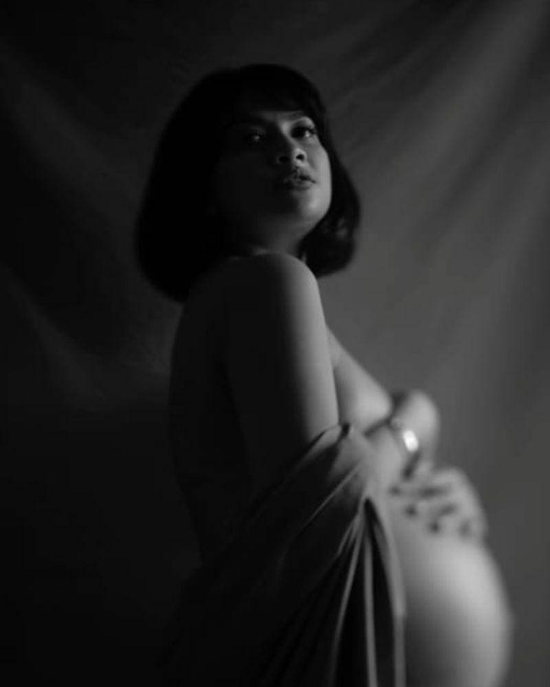 Youtube.com/Vanessa AngeL TV