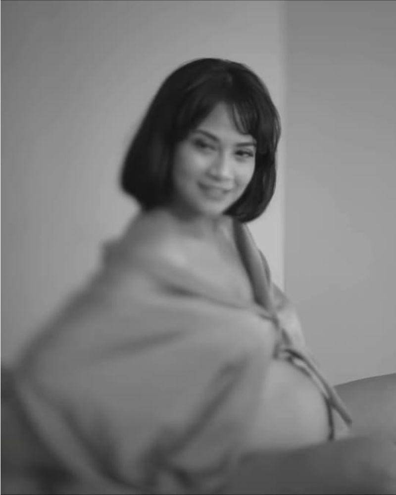 Youtube.com/Vanessa AngeL TV