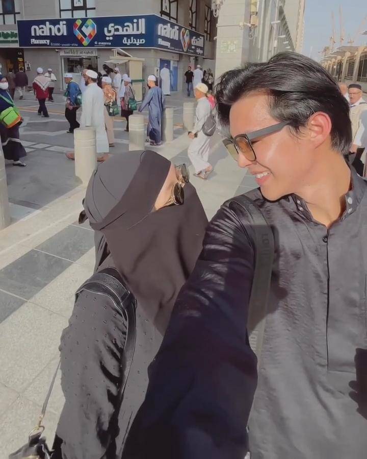 Instagram.com/rey_mbayang