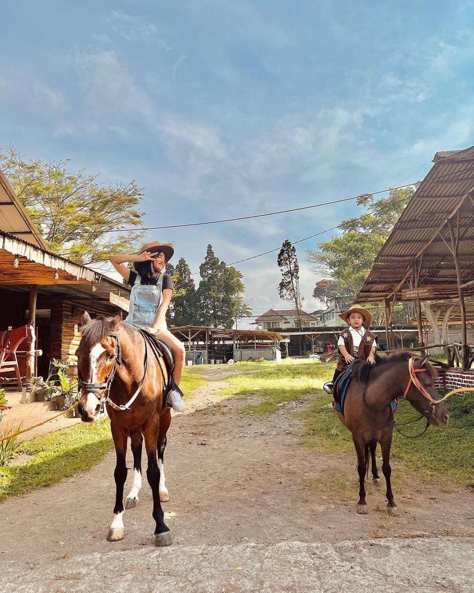 Instagram.com/galaasky