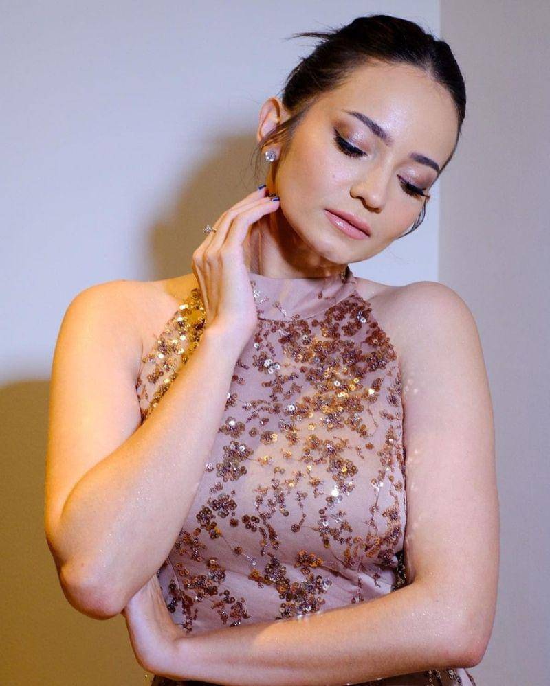 Instagram.com/philipekarunia