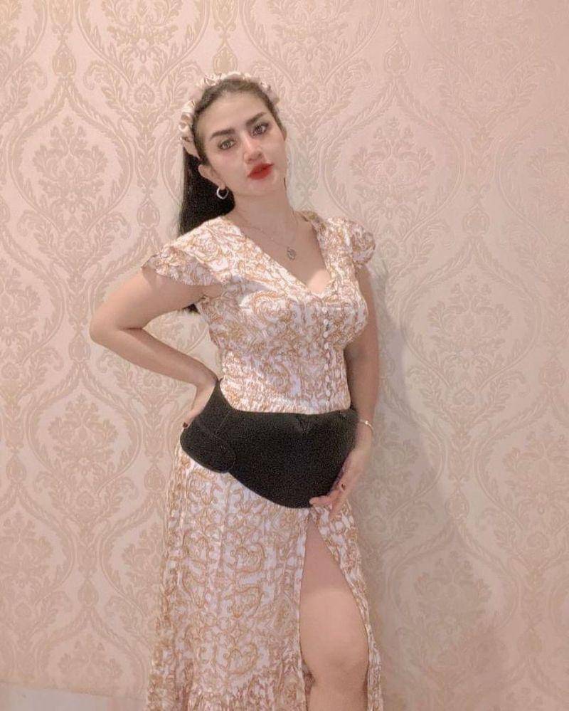 Instagram.com/ginaaayoubi